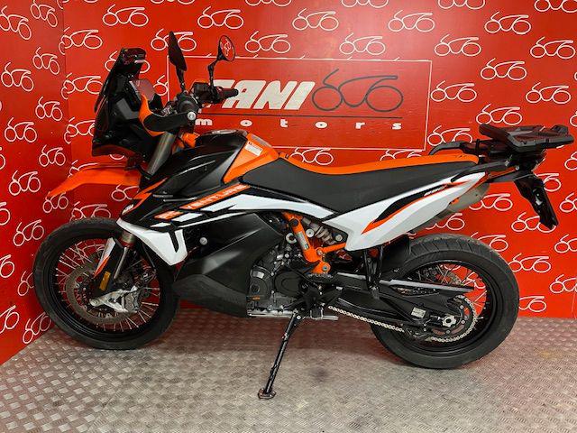 KTM 890 Adventure R Immagine 2