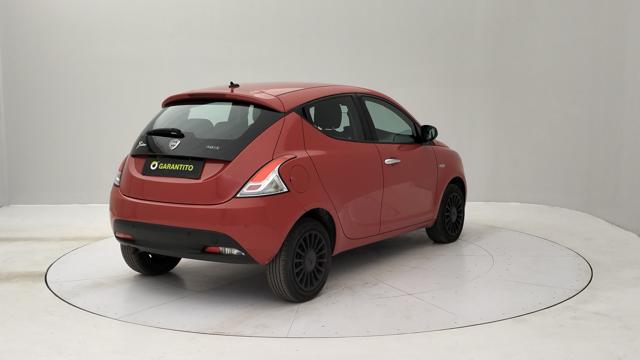 LANCIA Ypsilon 1.0 firefly hybrid Silver s&s 70cv Immagine 4