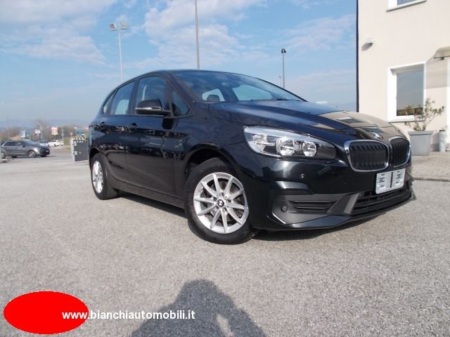 BMW 216 d Active Tourer Business Immagine 0