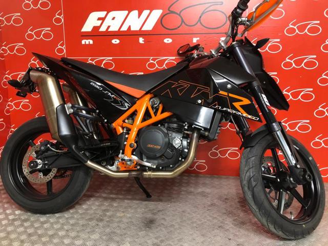 KTM 690 Supermoto Supermoto Immagine 0