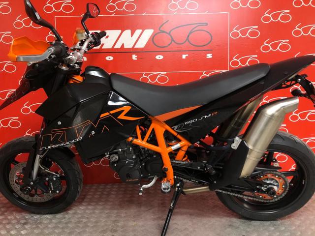 KTM 690 Supermoto Supermoto Immagine 1