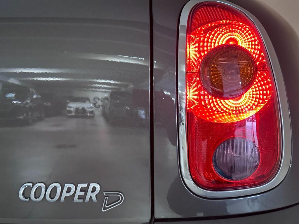 MINI Countryman Cooper D - 18