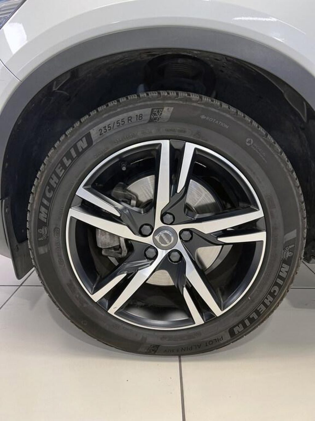 VOLVO XC40 D4 R-design AWD - 5