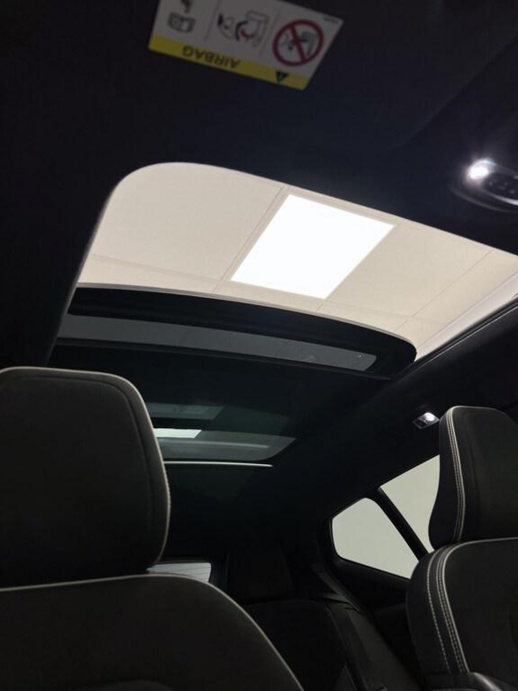 VOLVO XC40 D4 R-design AWD - 6