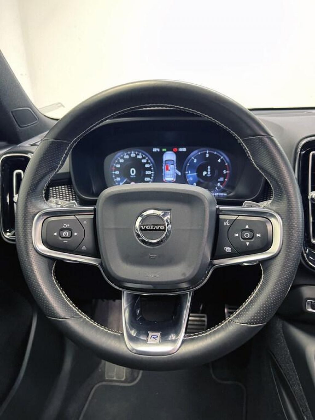 VOLVO XC40 D4 R-design AWD - 8