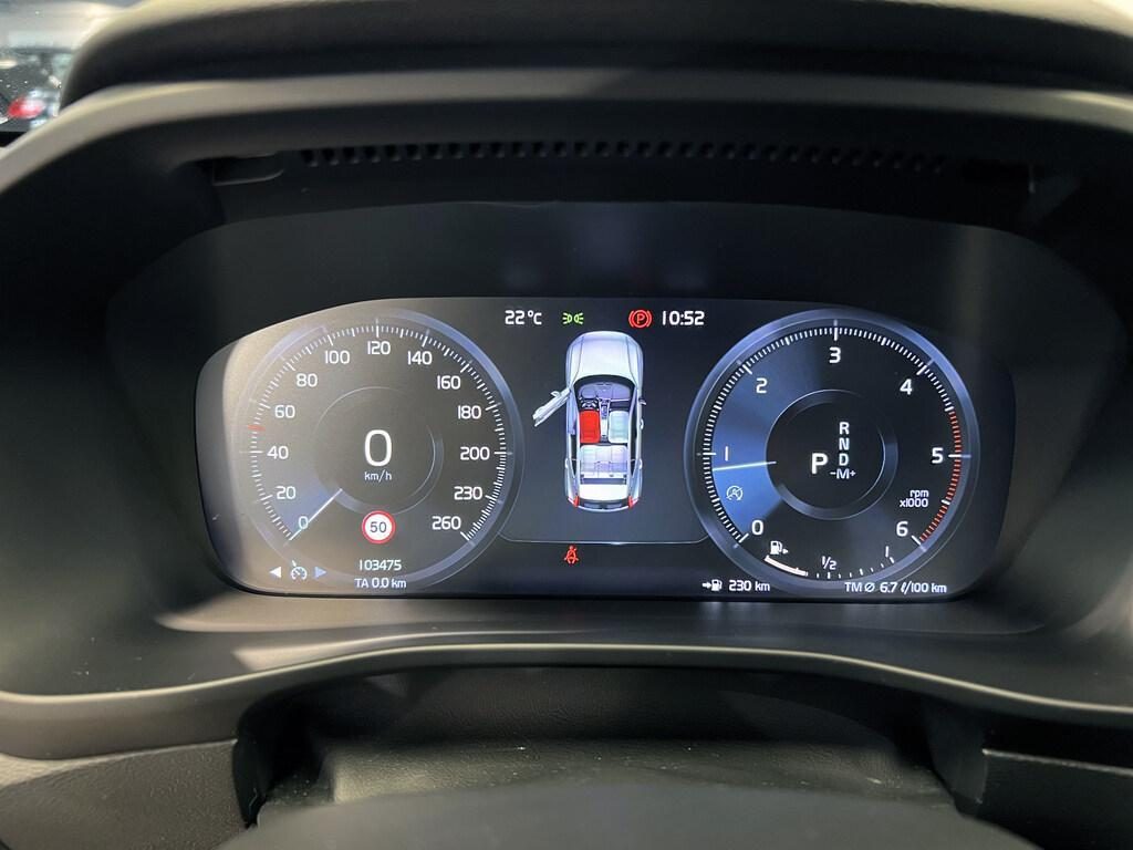 VOLVO XC40 D4 R-design AWD - 15