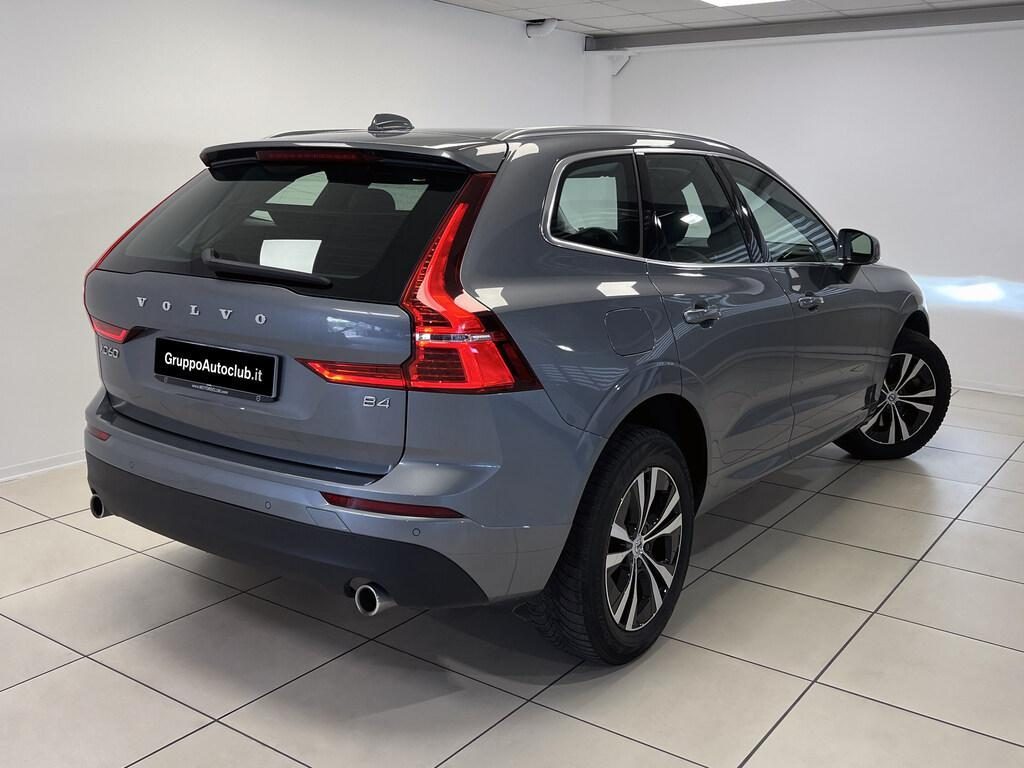 VOLVO XC60 B4 (d) Geartronic Momentum Pro - 2