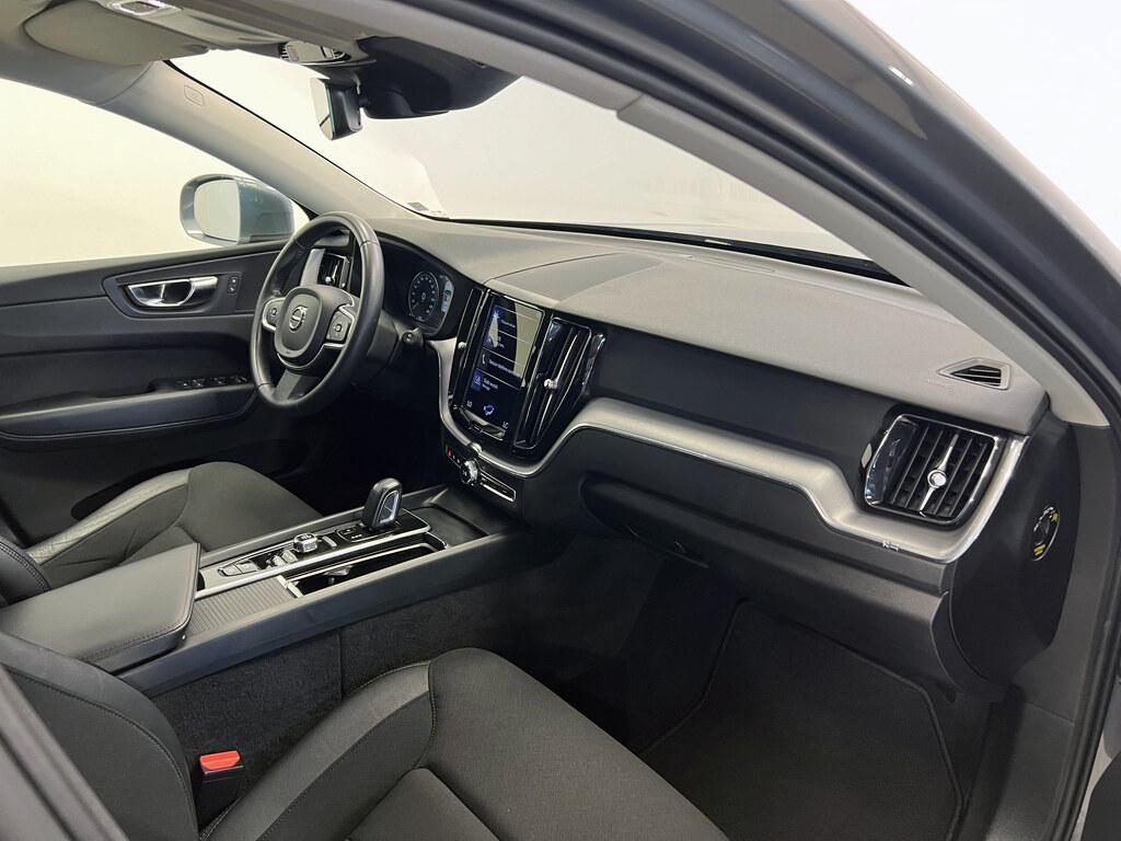 VOLVO XC60 B4 (d) Geartronic Momentum Pro - 10