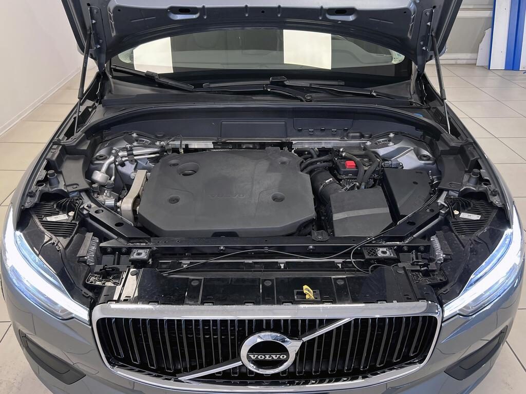 VOLVO XC60 B4 (d) Geartronic Momentum Pro - 15