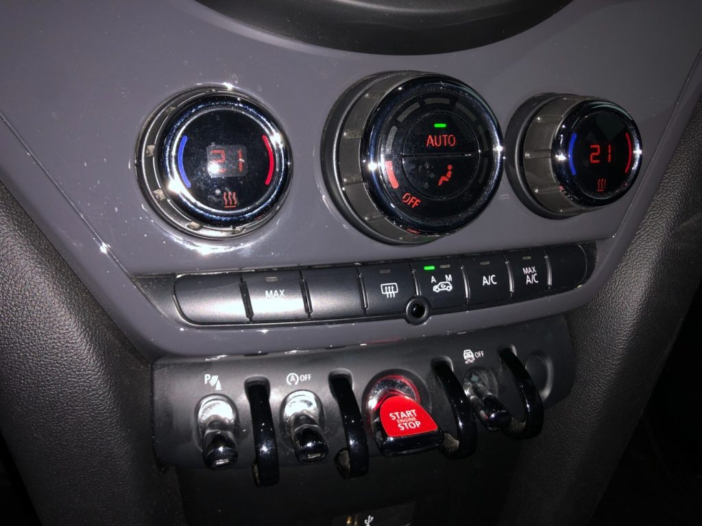 MINI Countryman One D Business - 25