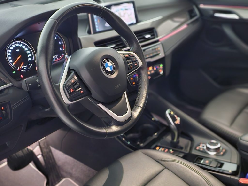 BMW X1 sDrive18d xLine - 8