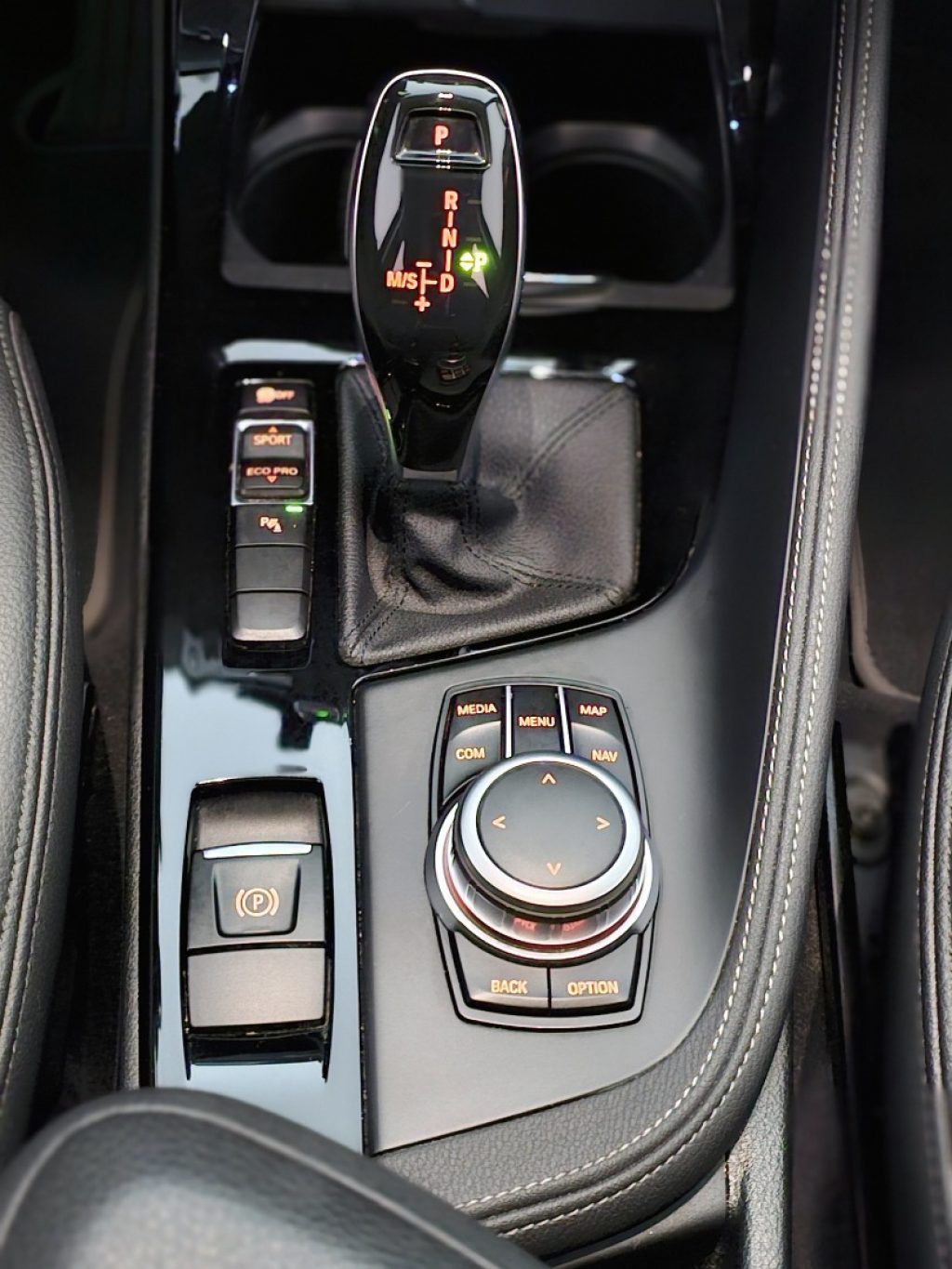 BMW X1 sDrive18d xLine - 11