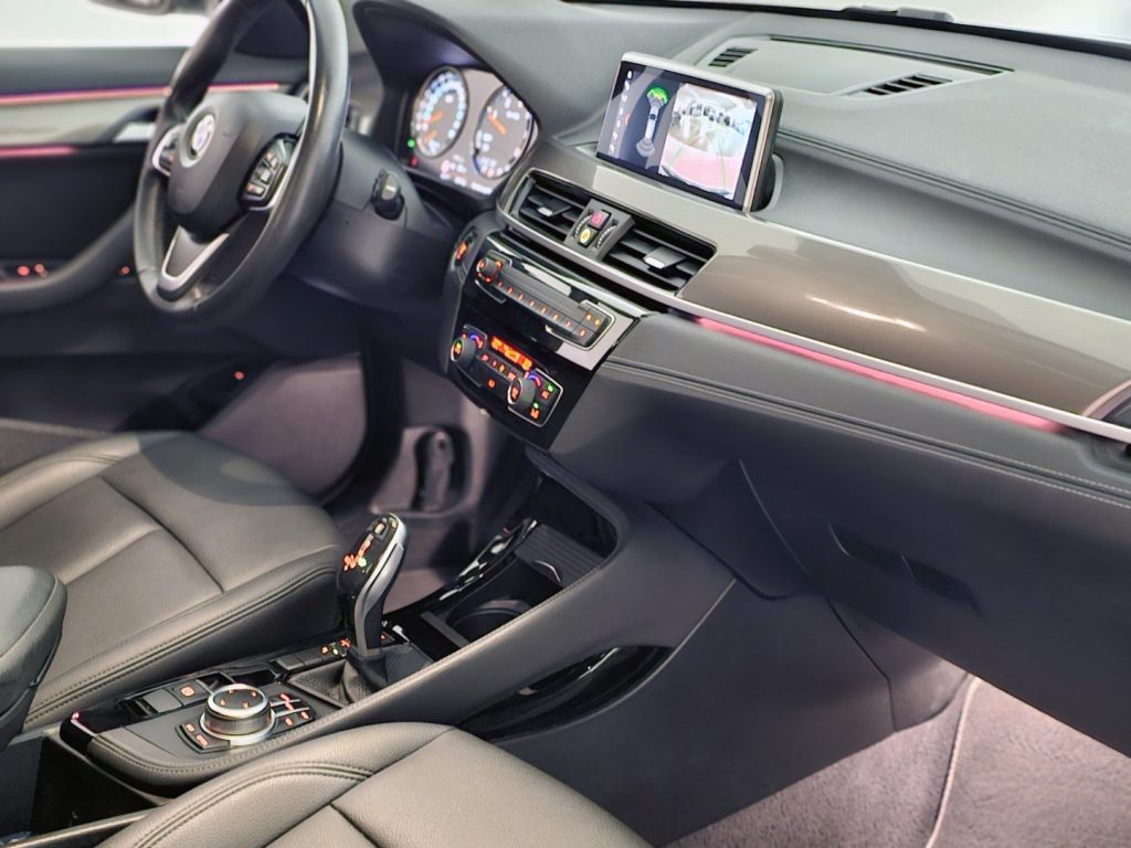 BMW X1 sDrive18d xLine - 12