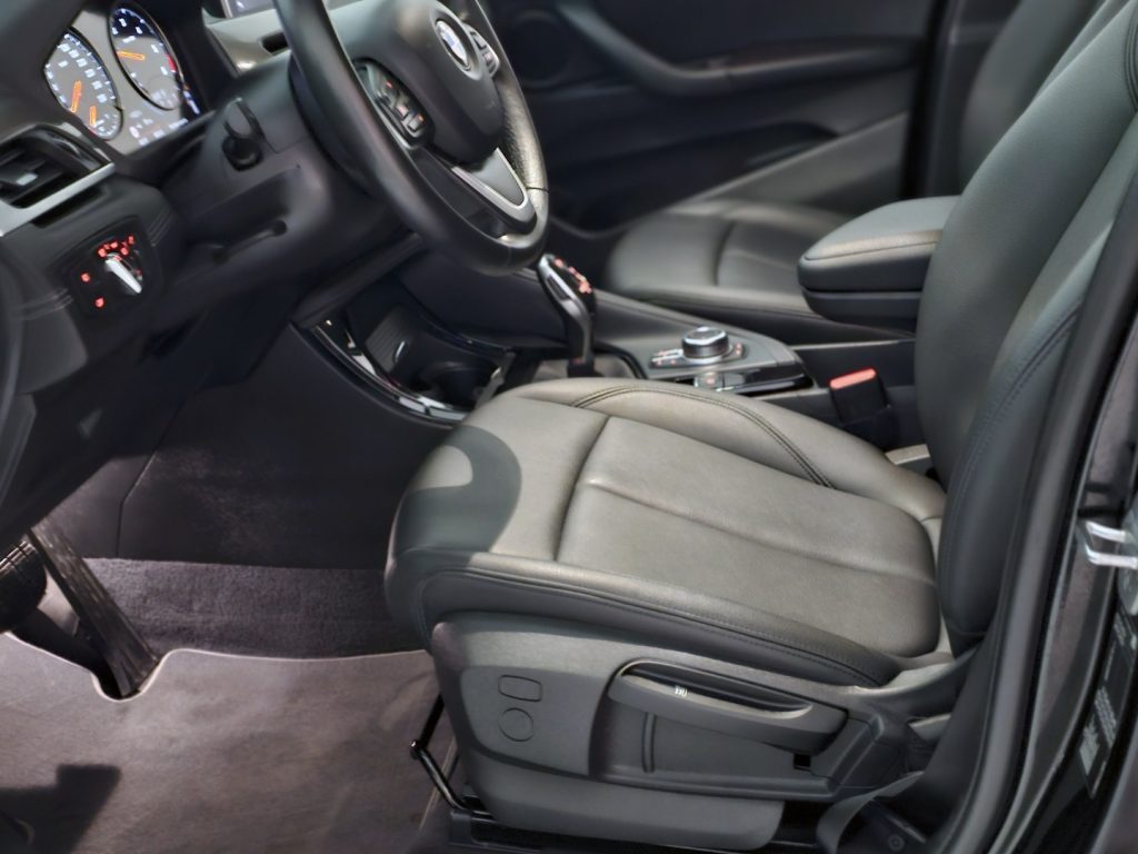 BMW X1 sDrive18d xLine - 13