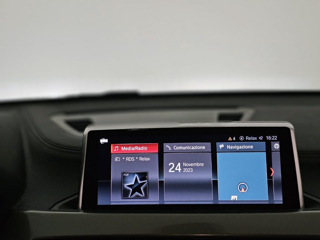 BMW X1 sDrive18d xLine - 22