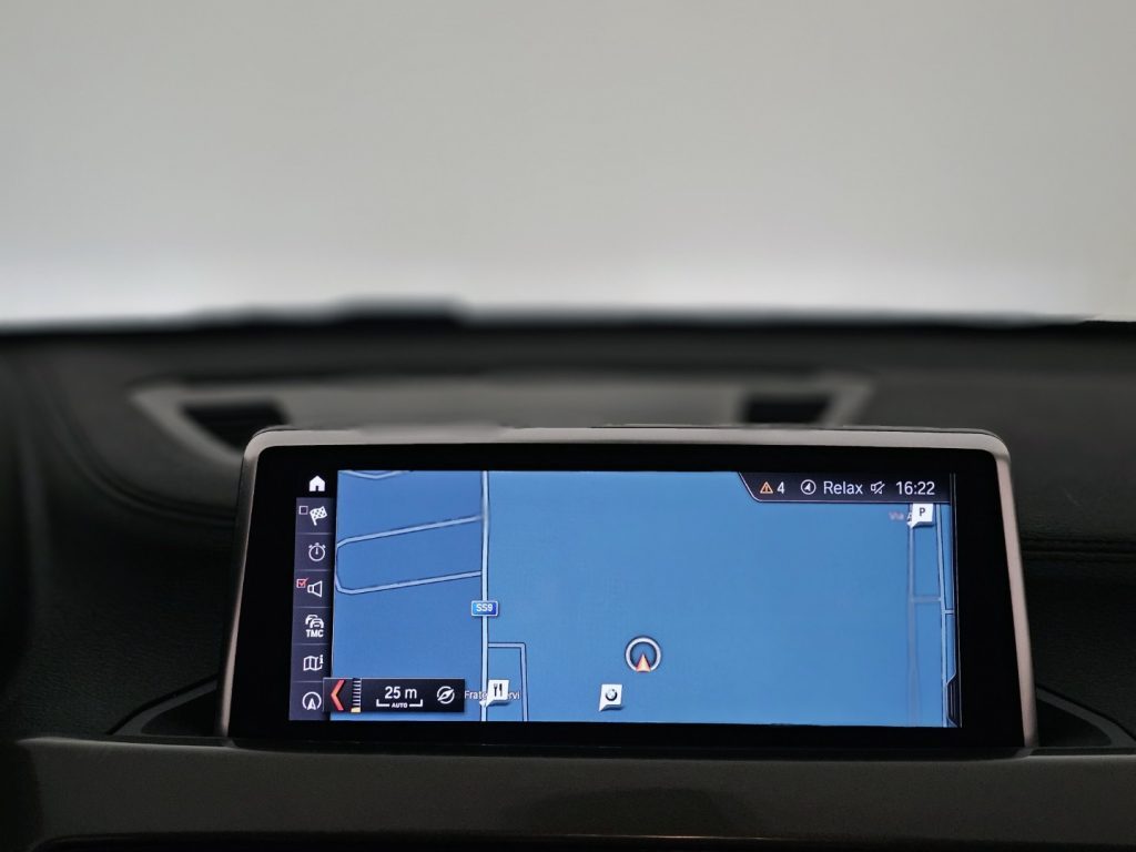 BMW X1 sDrive18d xLine - 23