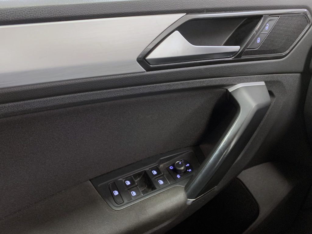 VOLKSWAGEN Tiguan TDI Business BlueMotion Technology - 16