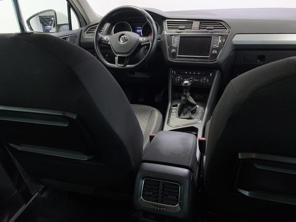 VOLKSWAGEN Tiguan TDI Business BlueMotion Technology - 22