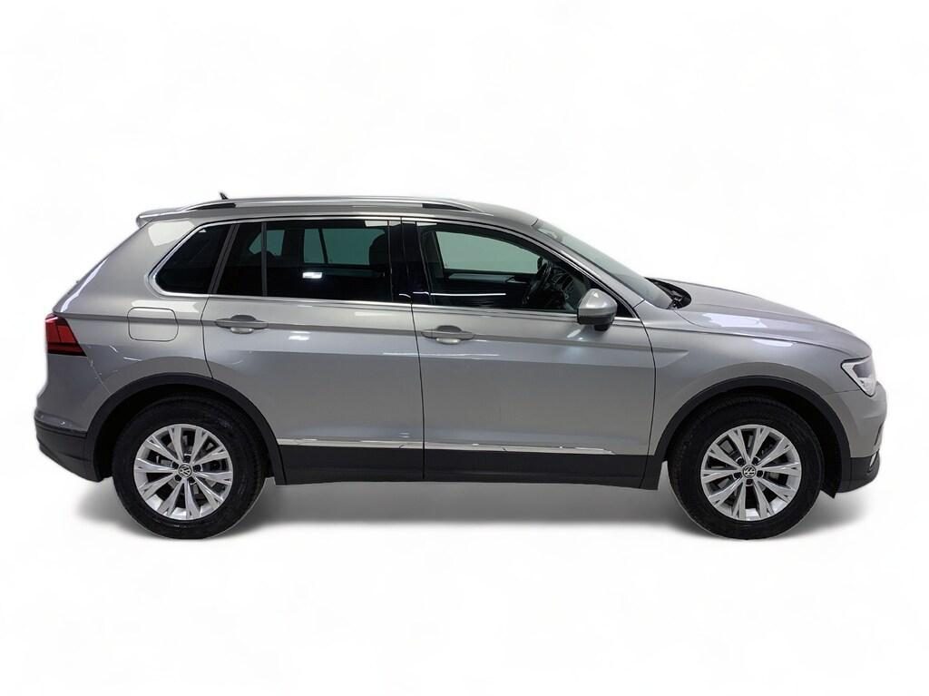 VOLKSWAGEN Tiguan TSI Business BlueMotion Technology - 4