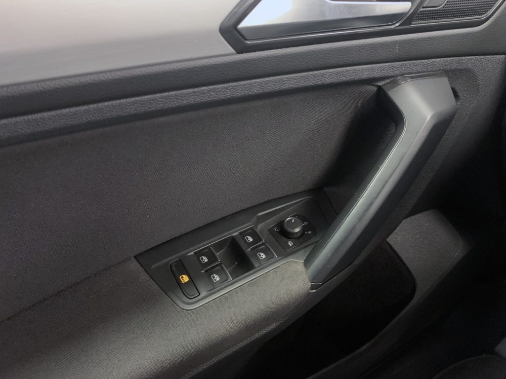 VOLKSWAGEN Tiguan TSI Business BlueMotion Technology - 19