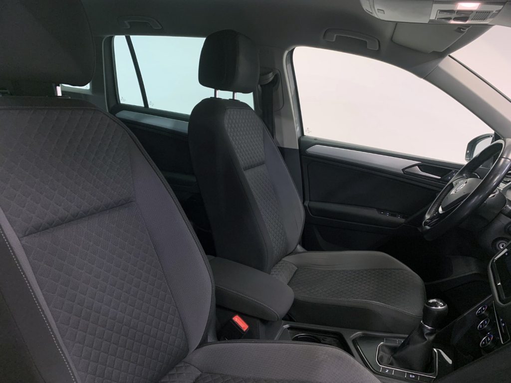VOLKSWAGEN Tiguan TSI Business BlueMotion Technology - 21