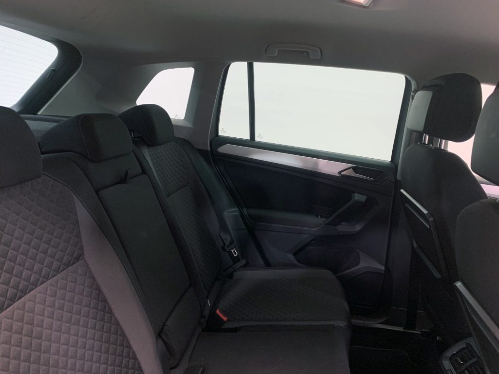 VOLKSWAGEN Tiguan TSI Business BlueMotion Technology - 23