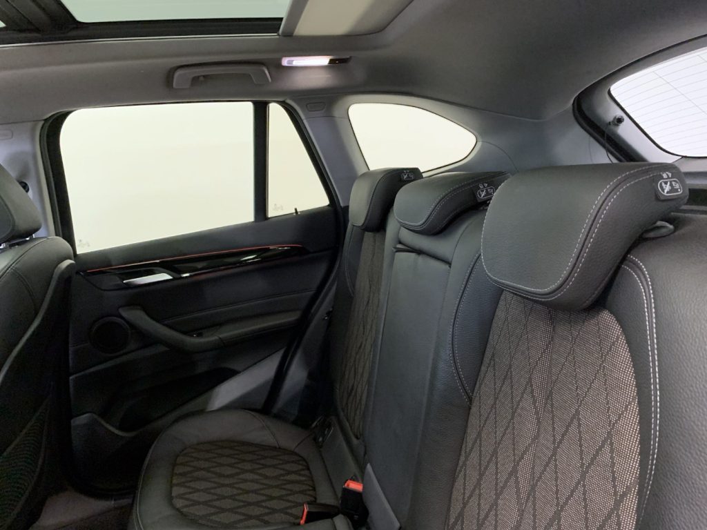 BMW X1 sDrive18d xLine - 19