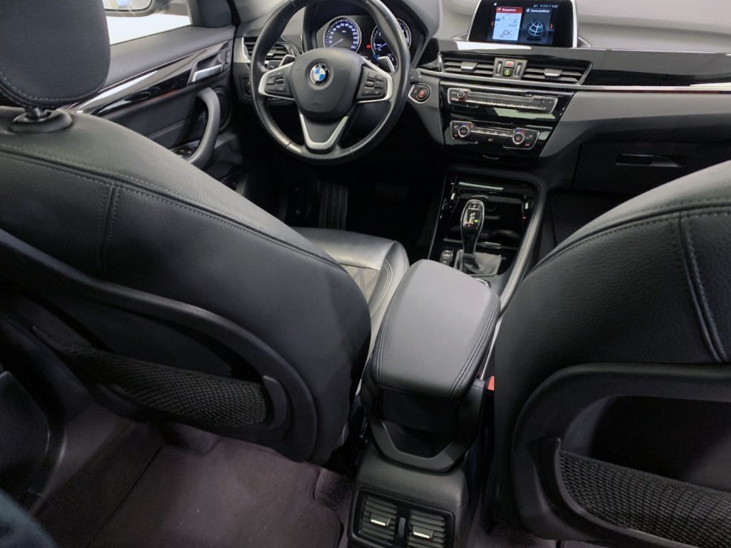 BMW X1 sDrive18d xLine - 30