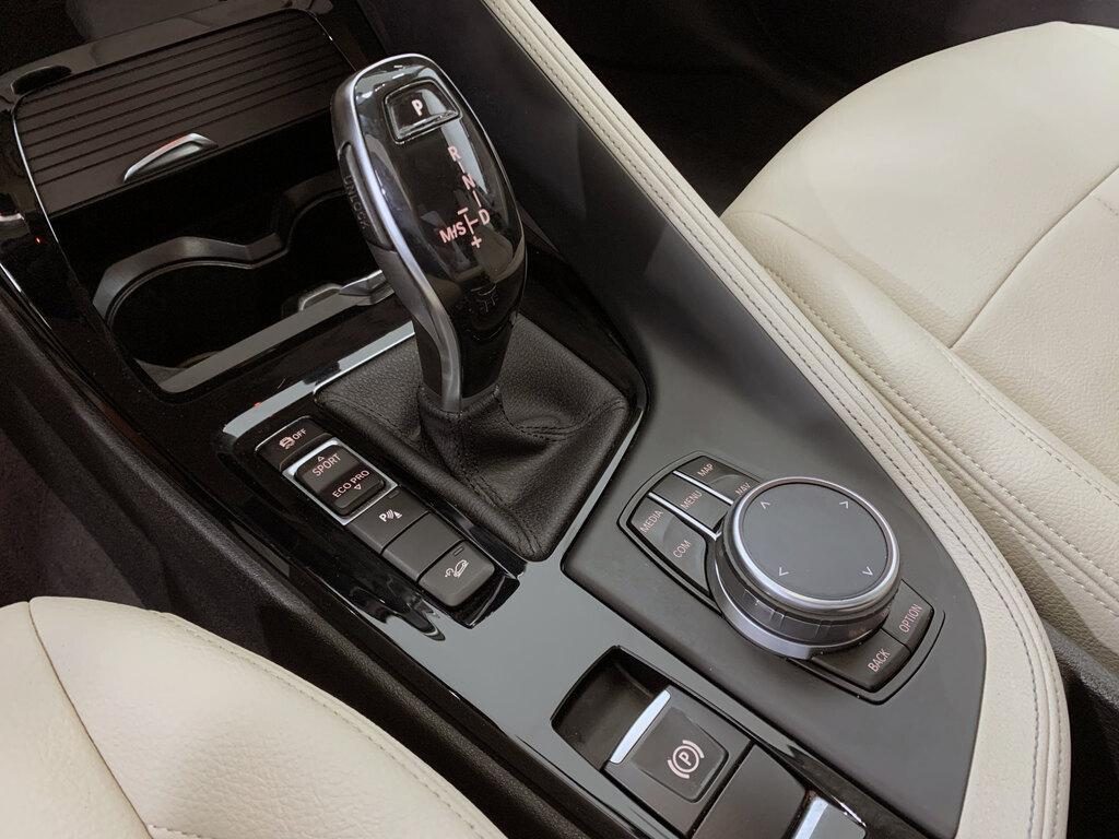 BMW X1 xDrive18d xLine - 9
