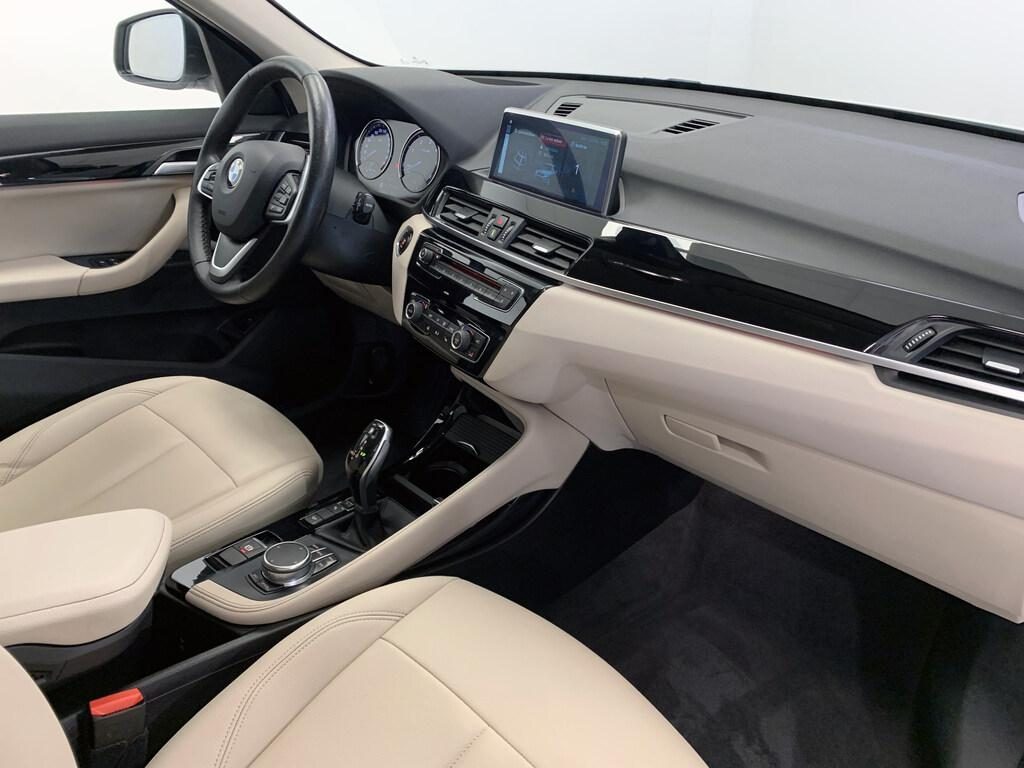 BMW X1 xDrive18d xLine - 10