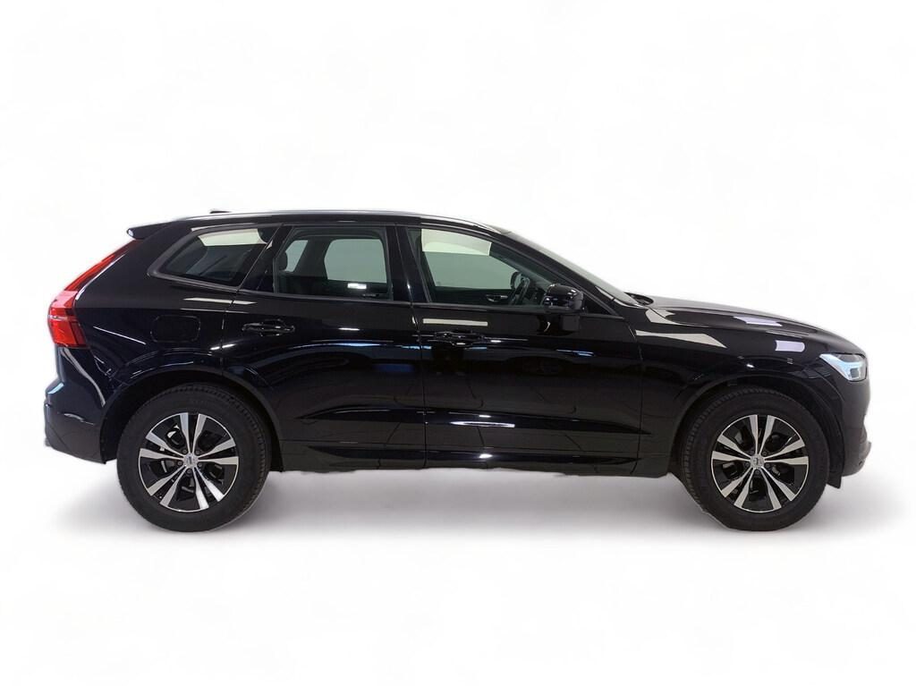 VOLVO XC60 D4 Momentum - 4