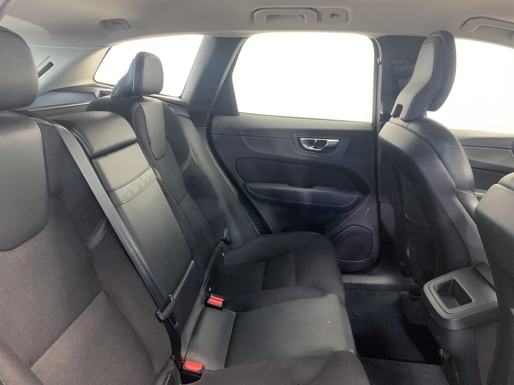 VOLVO XC60 D4 Momentum - 12