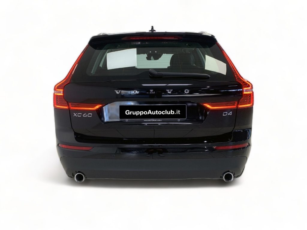 VOLVO XC60 D4 Momentum - 16