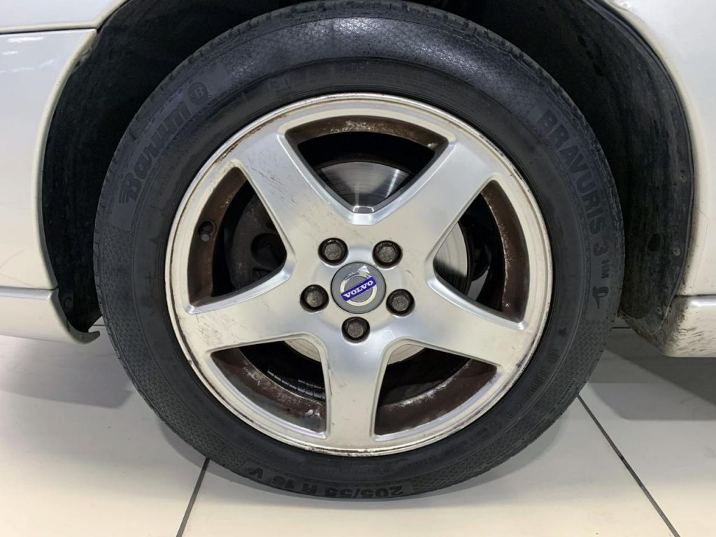 VOLVO S60 2.4 D Style - 5