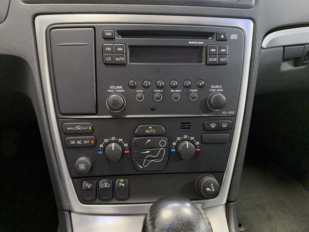 VOLVO S60 2.4 D Style - 10