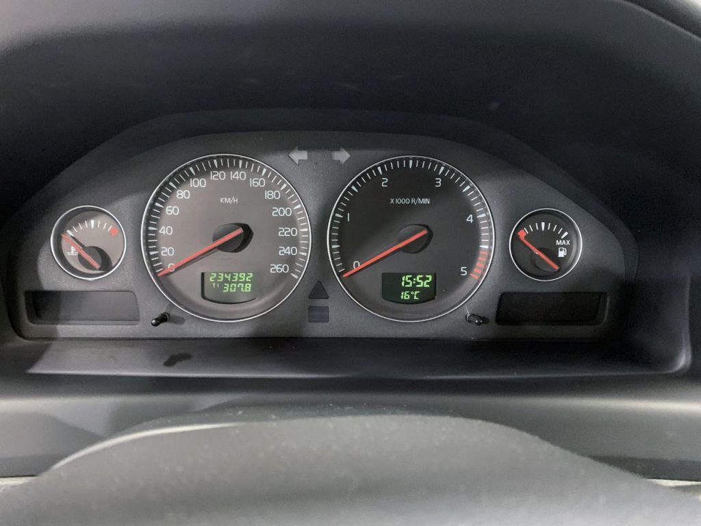 VOLVO S60 2.4 D Style - 13