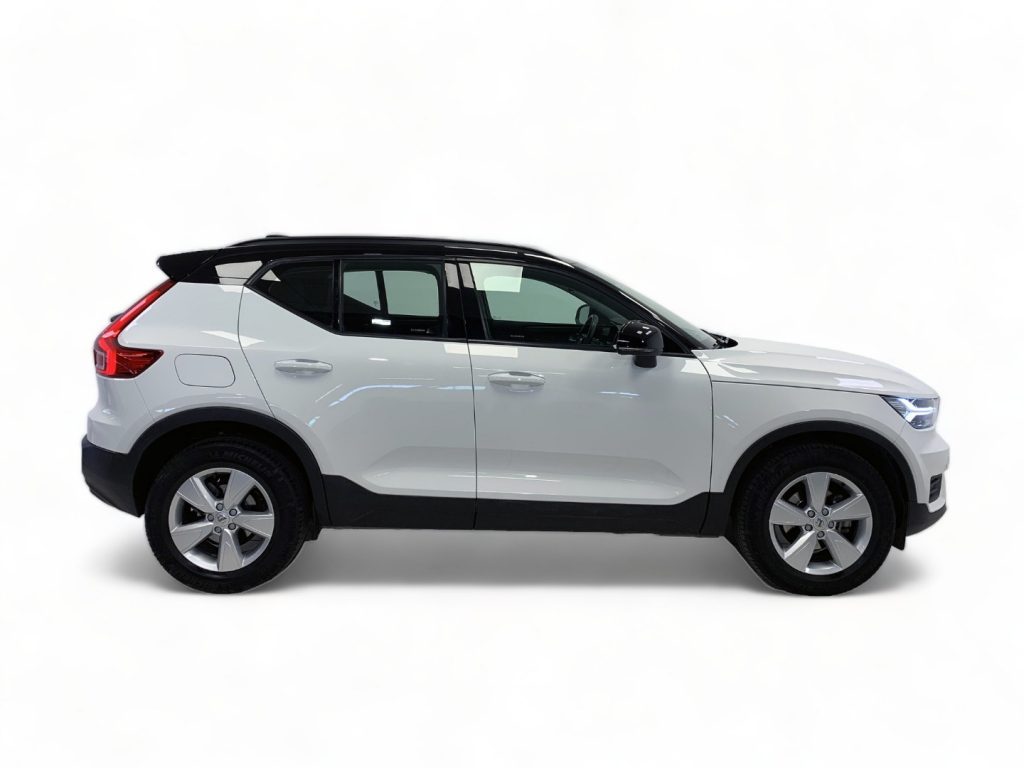 VOLVO XC40 T3 Geartronic - 4