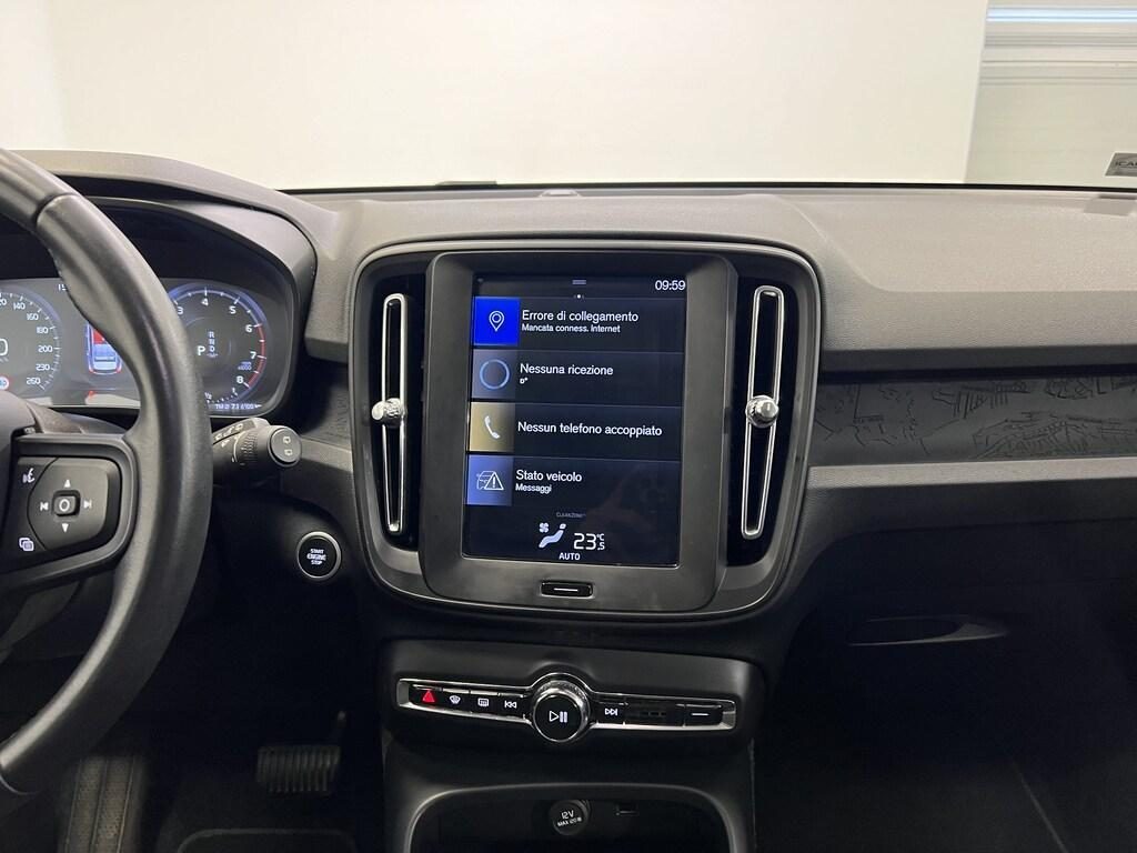 VOLVO XC40 T3 Geartronic - 8