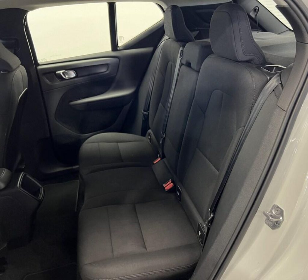 VOLVO XC40 T3 Geartronic - 12
