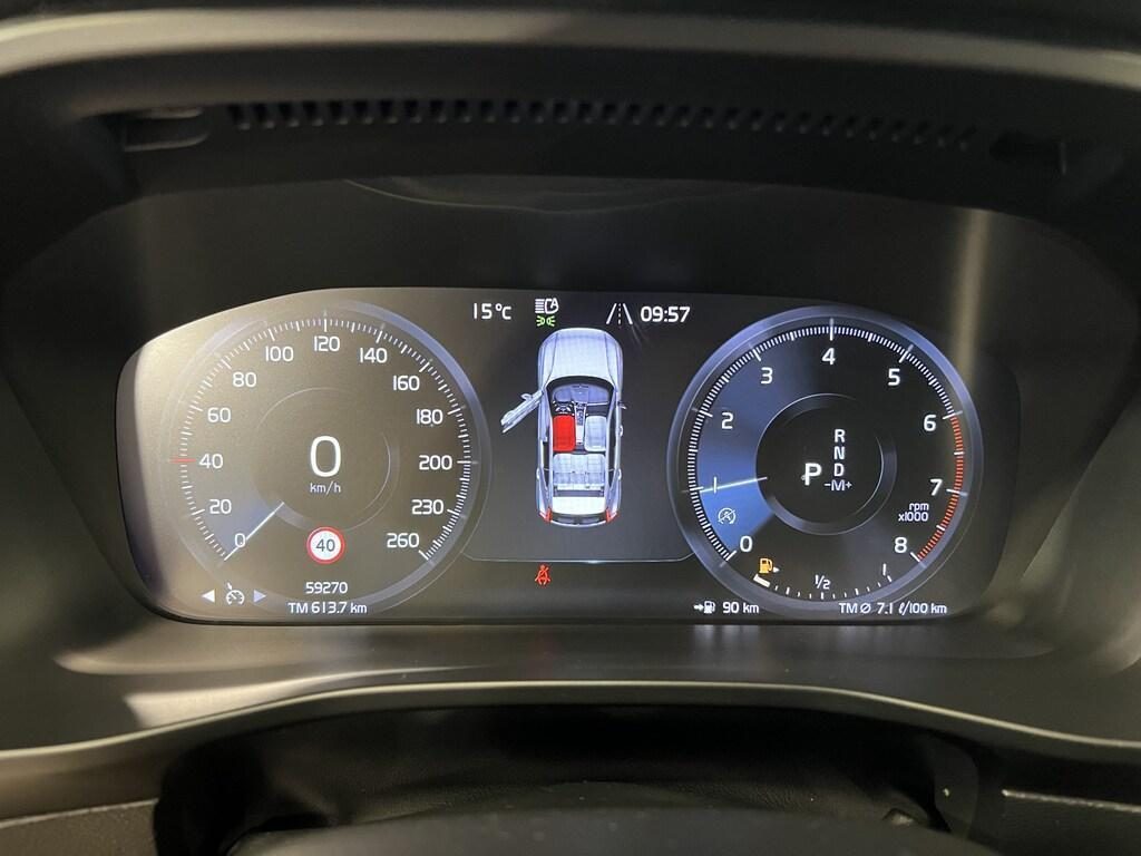 VOLVO XC40 T3 Geartronic - 14
