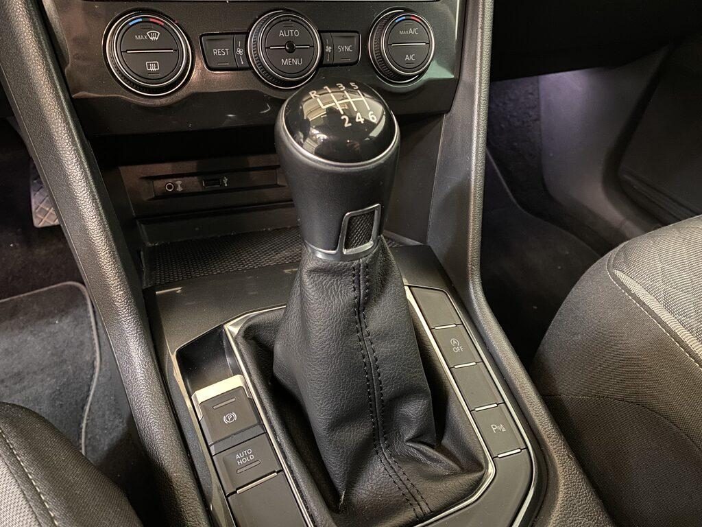 VOLKSWAGEN Tiguan TSI Business - 10