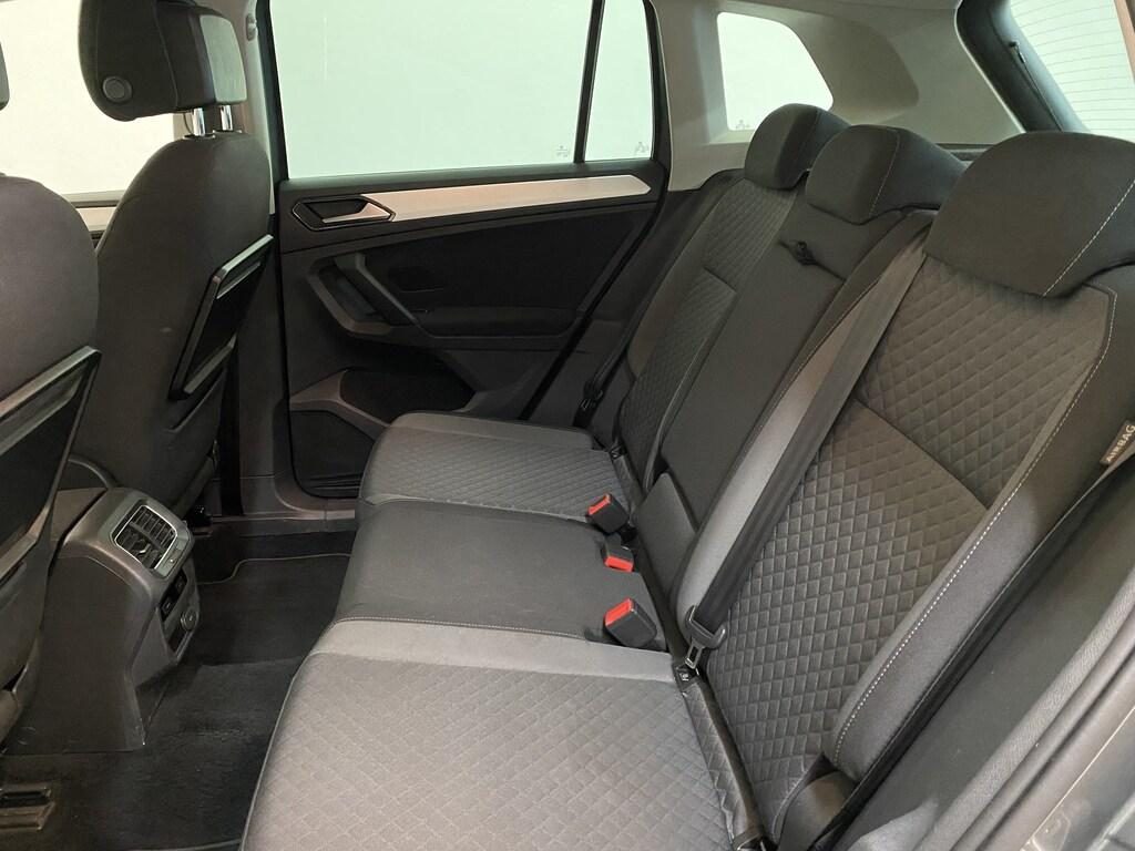 VOLKSWAGEN Tiguan TSI Business - 12