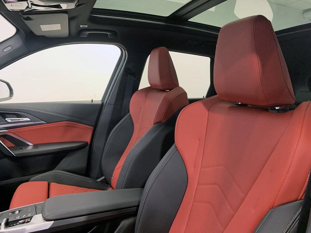 BMW iX1 xDrive30 Msport - 11