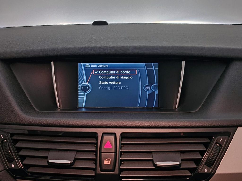 BMW X1 xDrive18d - 25