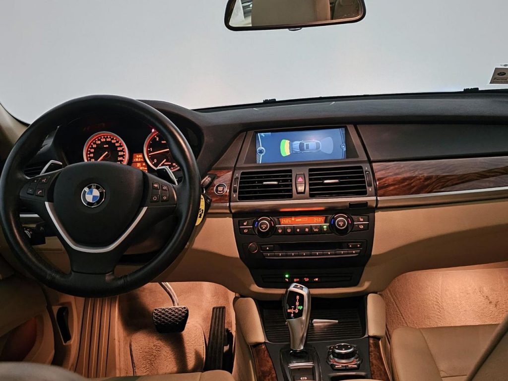 BMW X6 xDrive30d Futura - 23