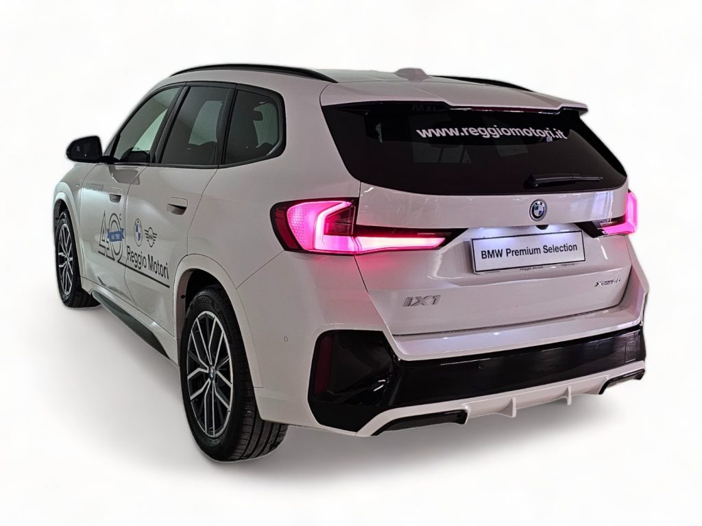 BMW iX1 xDrive30 Msport - 4