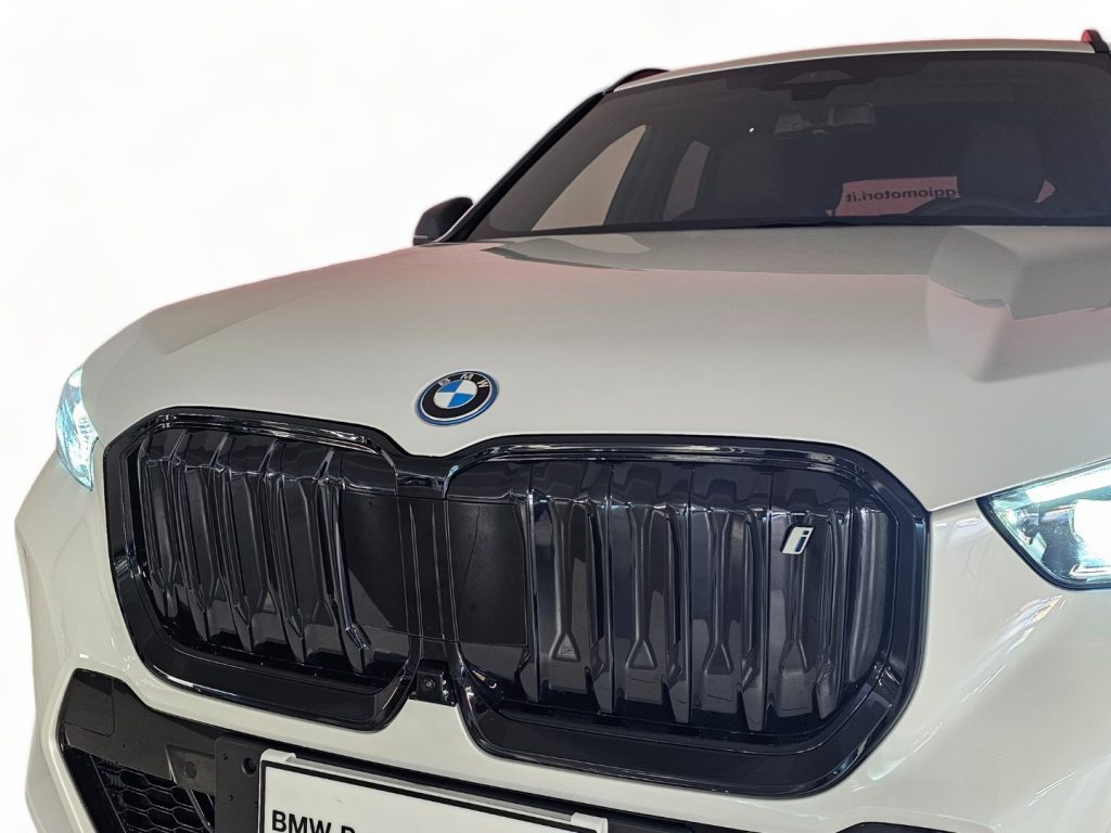 BMW iX1 xDrive30 Msport - 16