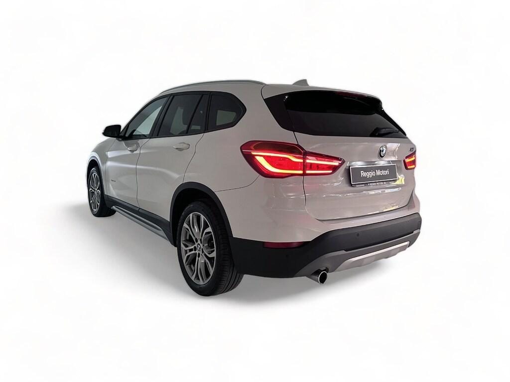 BMW X1 sDrive18d xLine - 4