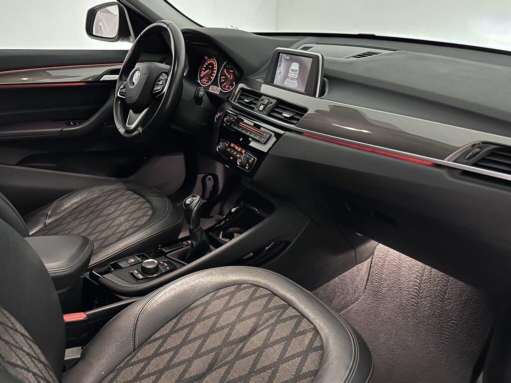 BMW X1 sDrive18d xLine - 12