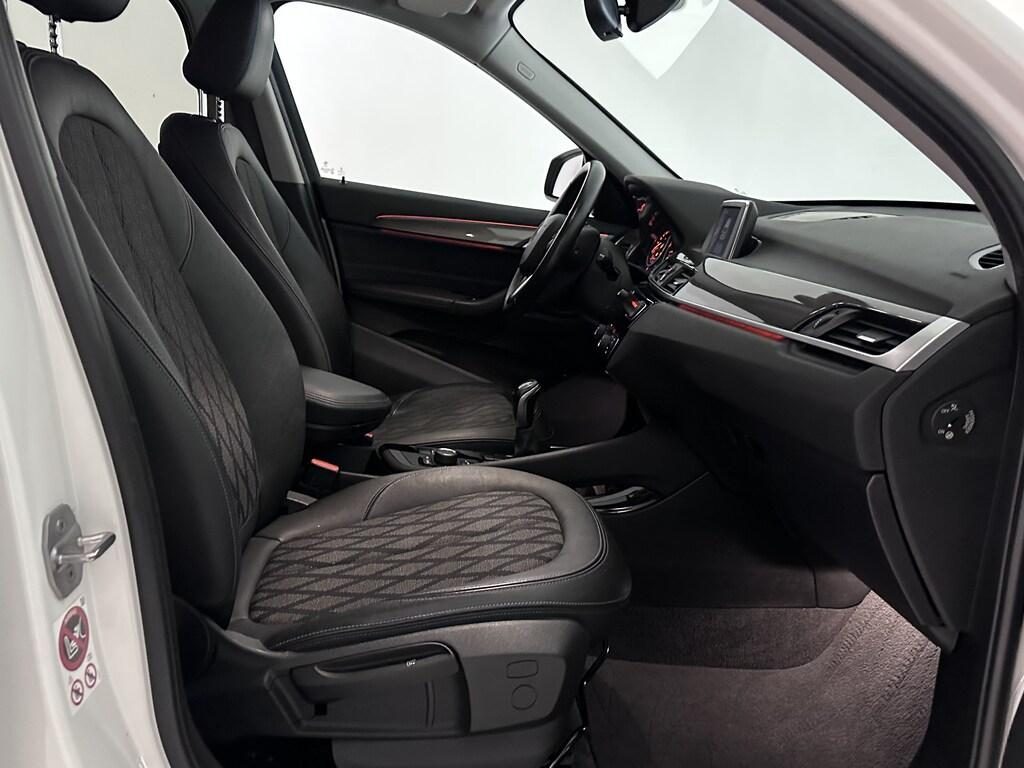 BMW X1 sDrive18d xLine - 13